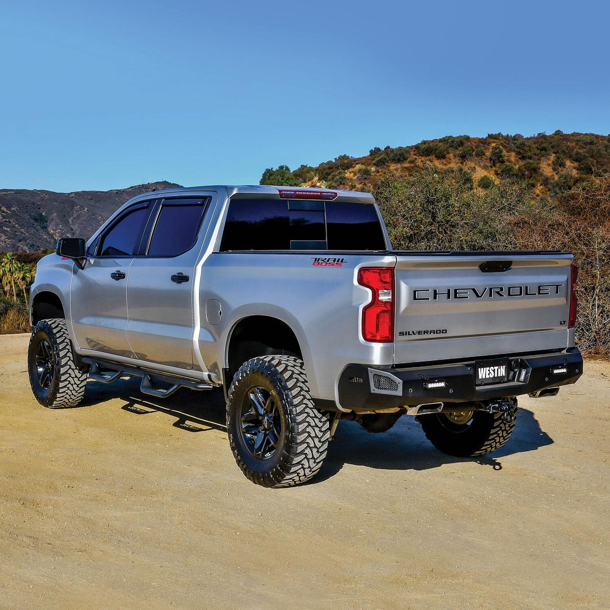Westin Outlaw Drop Nerf Steps 2019-2024 Chevy/GMC Silverado/Sierra 1500 Crew Cab