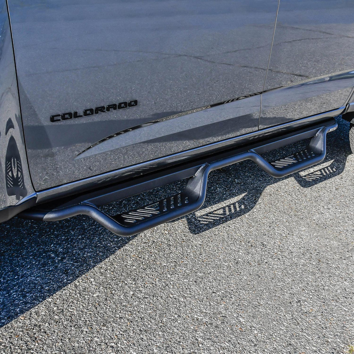 Westin Outlaw Drop Nerf Steps 2015-2024 Chevy/GMC Colorado/Canyon Crew Cab