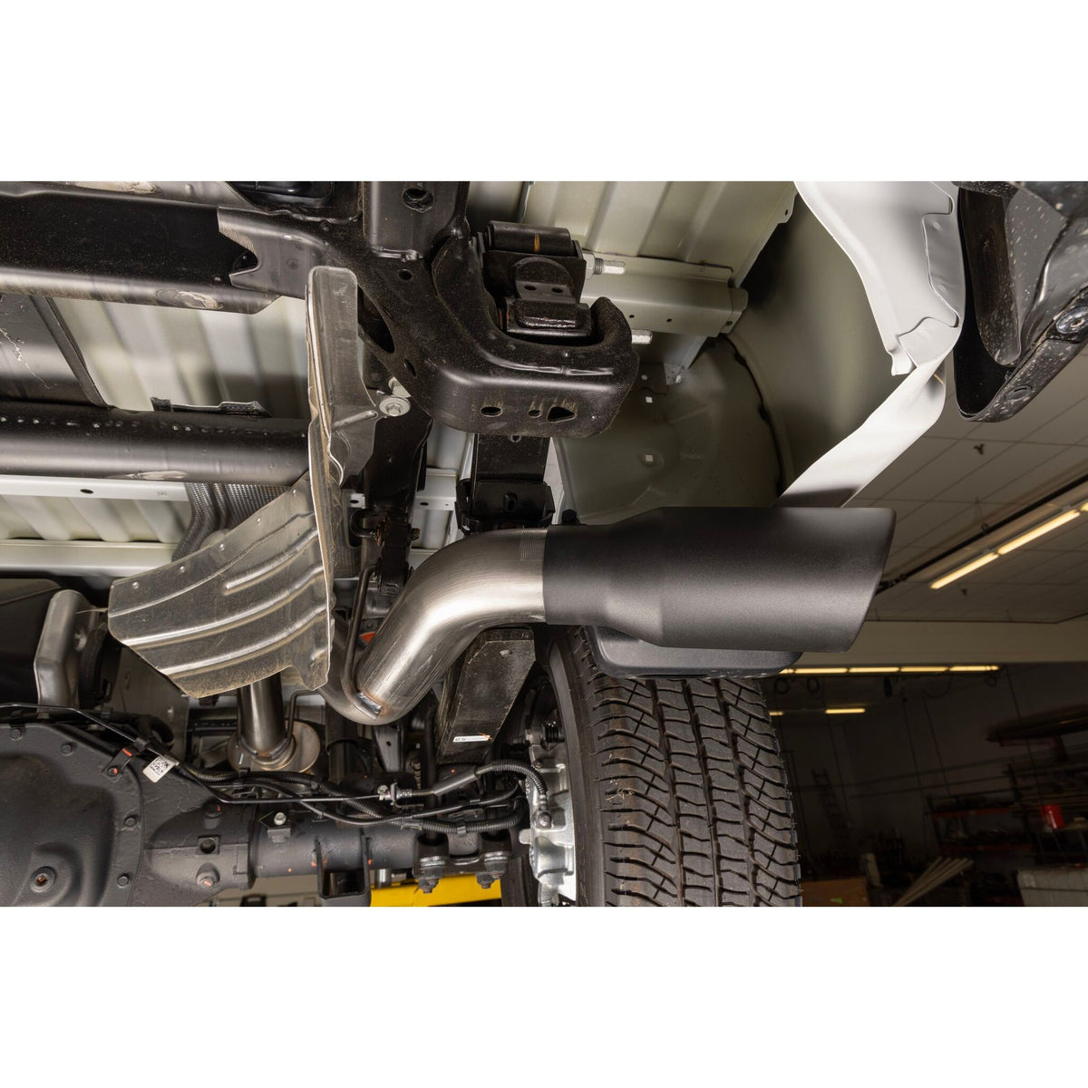 FLOWMASTER Flow Fx Cat-Back Exhaust System Fits 20-26 GM 2500Hd/3500Hd 6.6L Gas Engine Ffx Cat-Back Single Exit Exhaust Syste