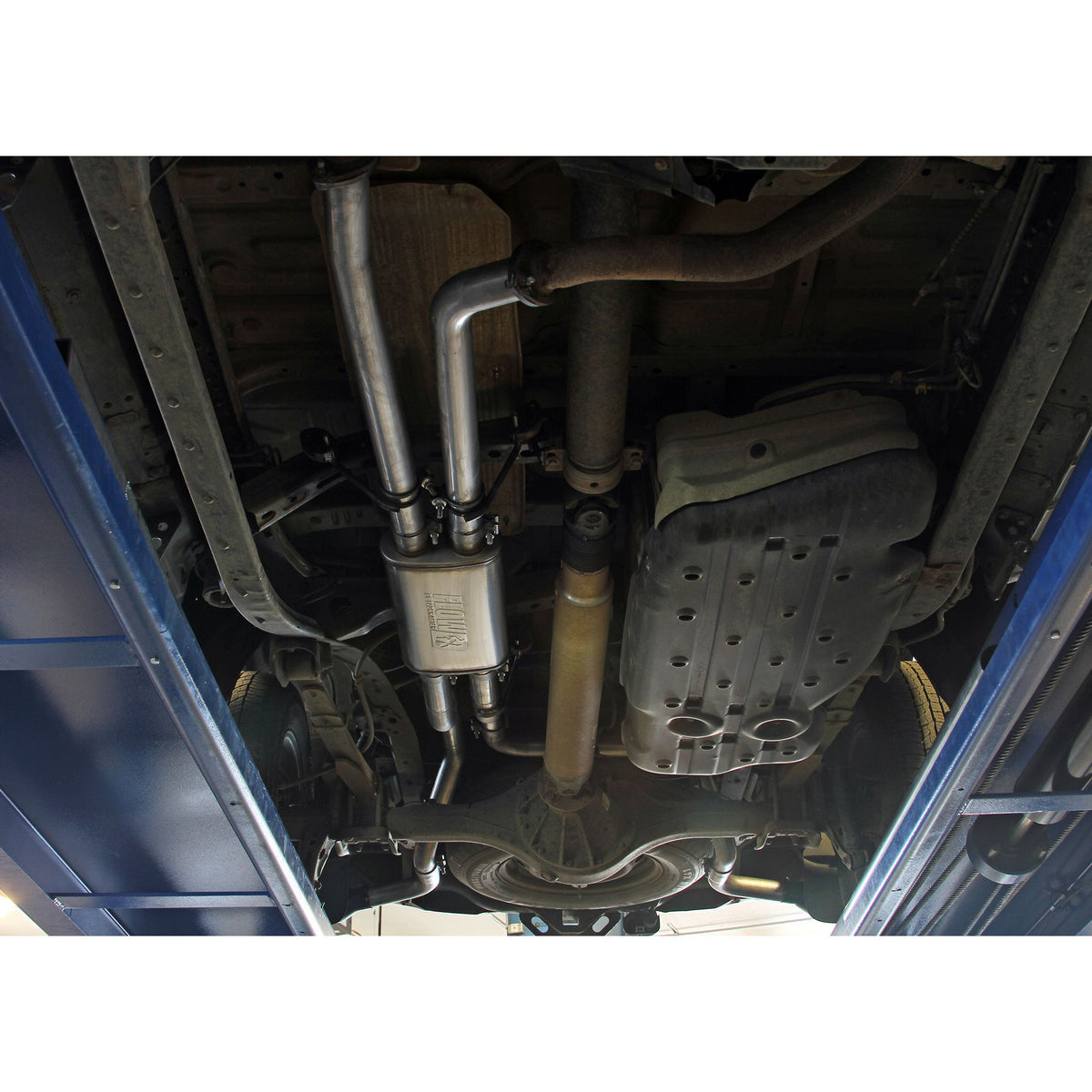 FLOWMASTER Flow Fx Cat-Back Exhaust System Fits 2007-2009 Toyota Tundra With 5.7-Liter V8, Flow Fx Cat-Back, Dual Side Exit