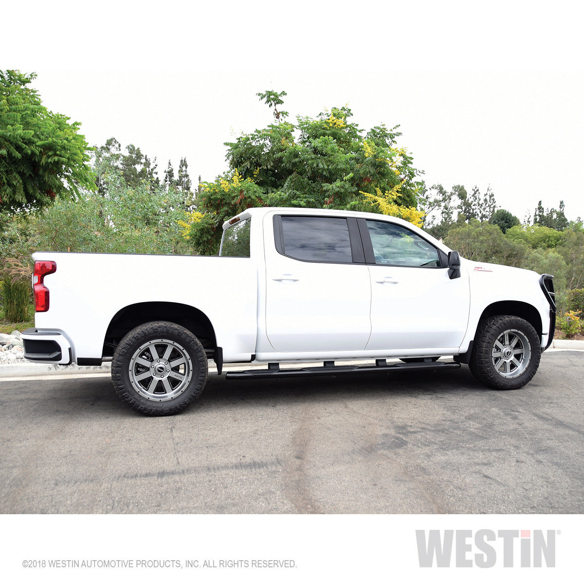 Westin PRO TRAXX 5 Oval W2W Nerf Steps 2019-2024 Chevy/GMC Silverado/Sierra 1500 Crew Cab
