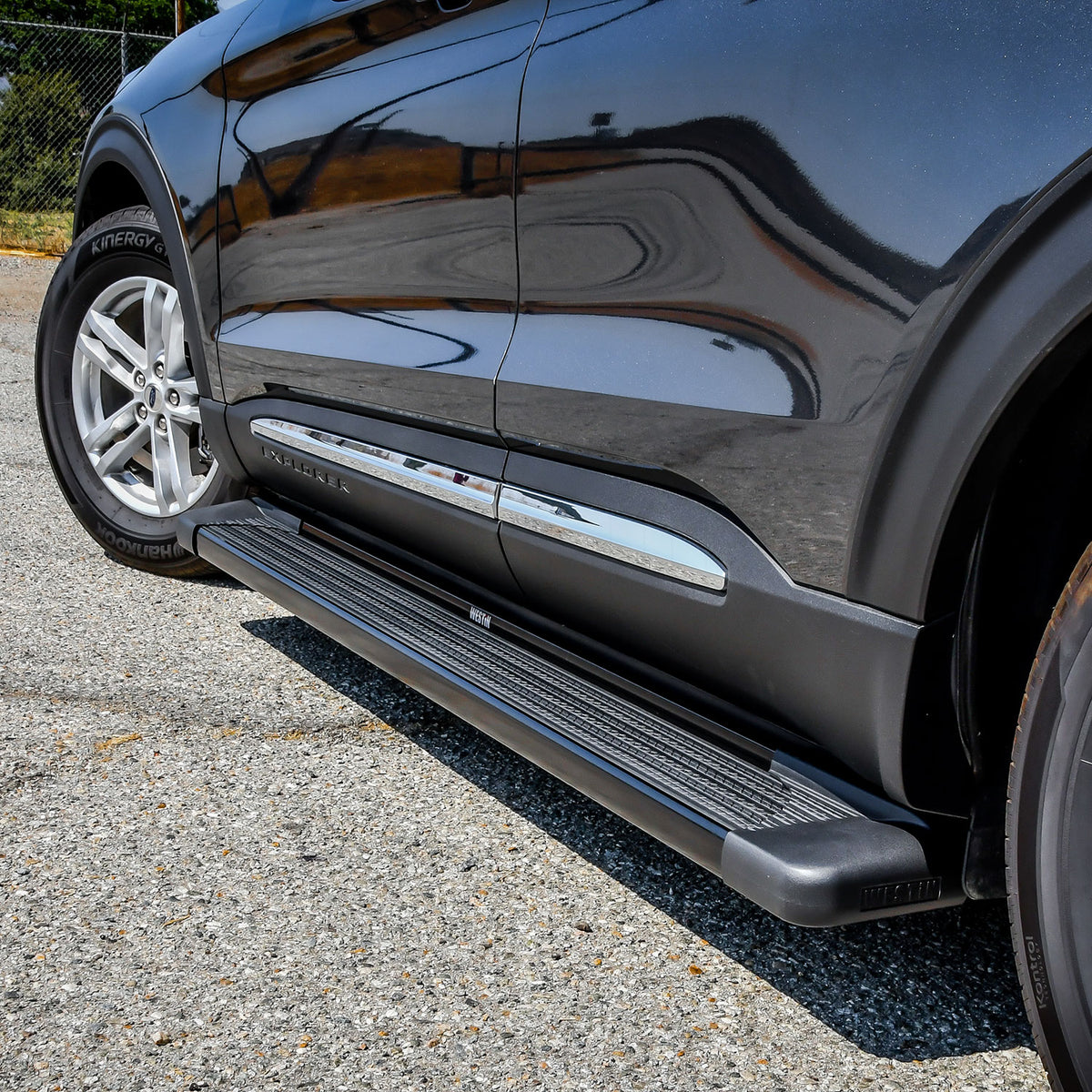 Westin SG6 Running Boards 79"