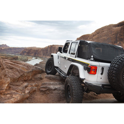 SMITTYBILT | SRC Side Armor with Steps for 2018-Up Jeep Wrangler 4 Doors JL Does not fit JK models Smittybilt |77634
