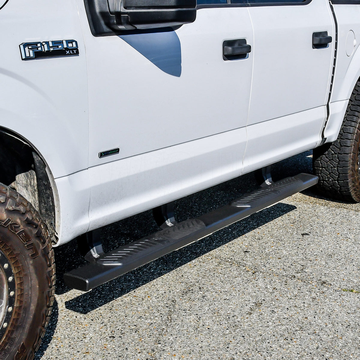 Westin R5 XD Nerf Steps 2015-2024 Ford F-150 SuperCrew