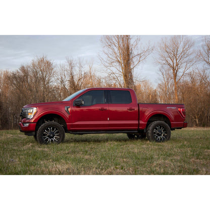 ROUGH COUNTRY | 3 Inch Lift Kit  Forged UCA  M1/M1  Ford F-150 4WD (2021-2026) | 41440