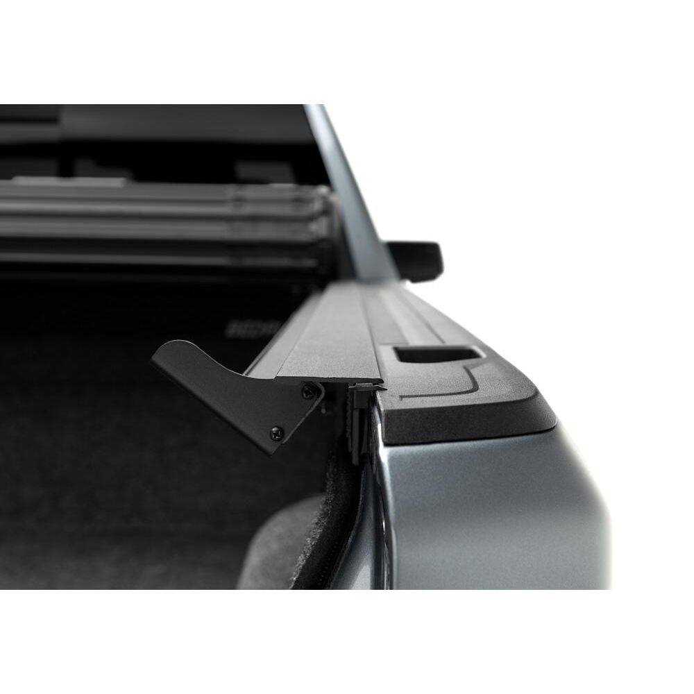 BAK Revolver X4s Hard Rolling Tonneau Cover product image 4