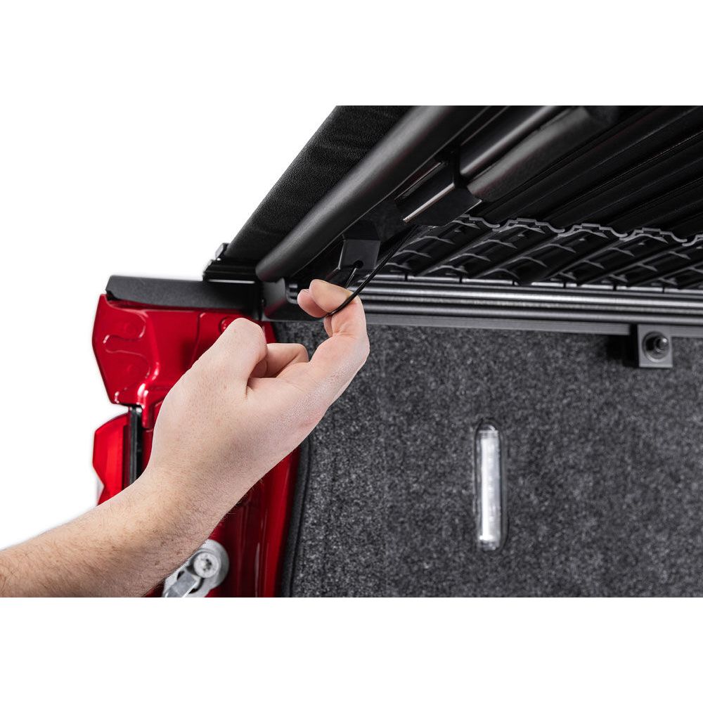 BAK Revolver X4s Hard Rolling Tonneau Cover for 1999-2007 Ford F-250 Super Duty/F-350 Super Duty product image 9