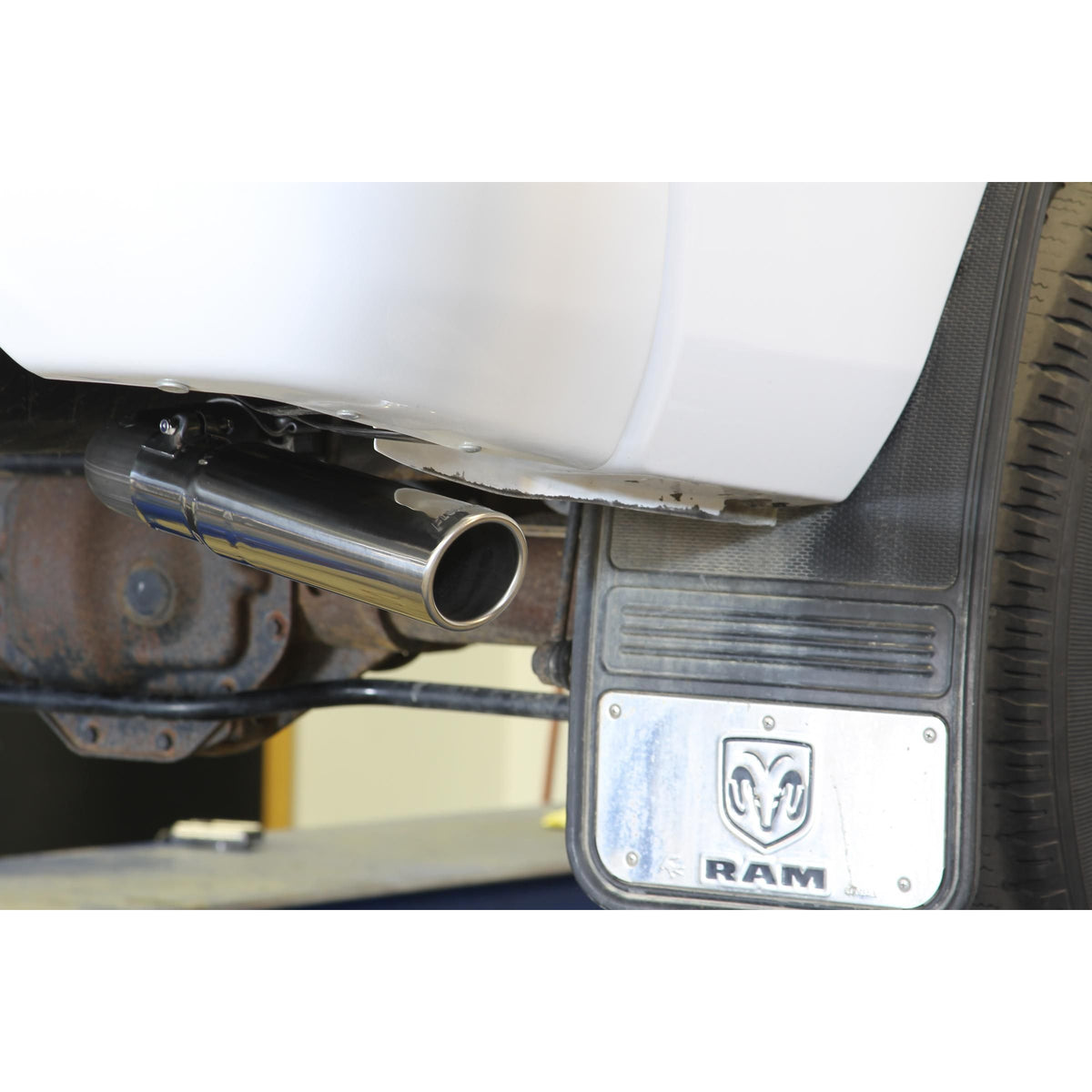 FLOWMASTER American Thunder Cat-Back Exhaust System 2009-2024 (Classic Body) Ram 1500, 4.7L, 5.7L Hemi Engine, With Factory S