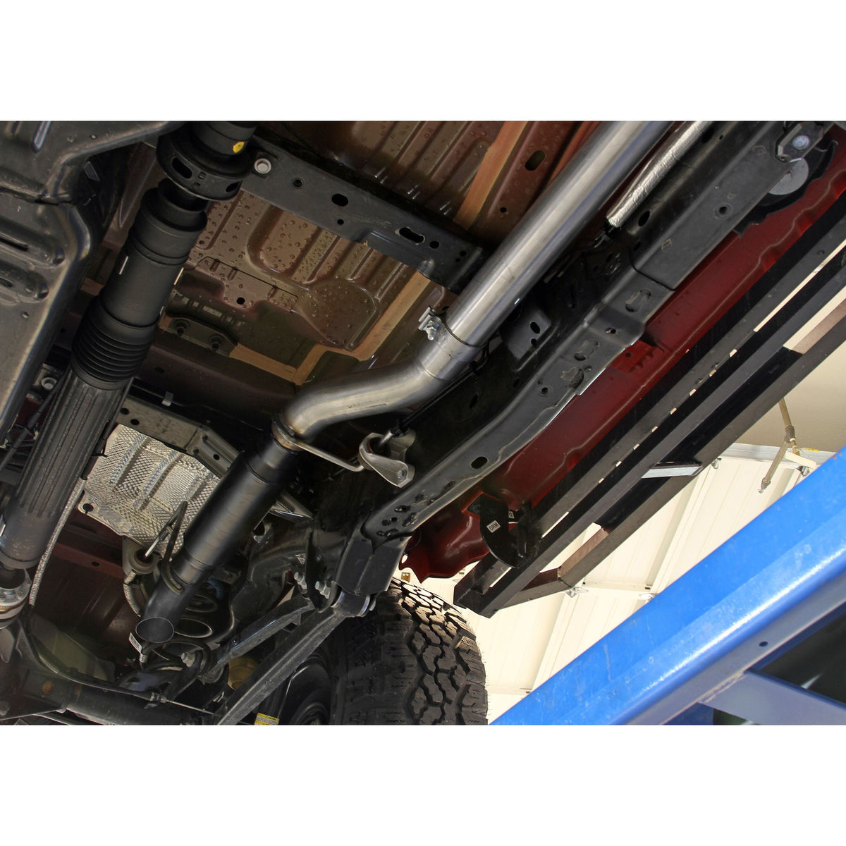 FLOWMASTER Outlaw Extreme Cat-Back Exhaust System 2020-2025 Jeep Gladiator Jt 3.6L Outlaw Extreme Stainless Steel 3.0 Inch Ca