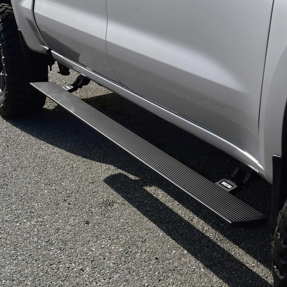 Westin Pro-e Electric Running Boards 2019-2024 Chevy/GMC Silverado/Sierra 1500 Crew Cab