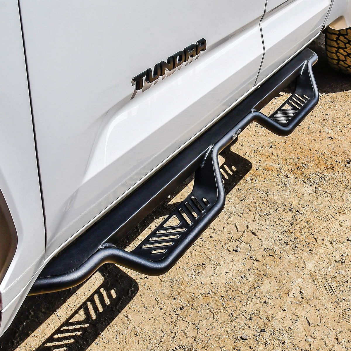 Westin Outlaw Drop Nerf Steps 2022-2024 Toyota Tundra Double Cab