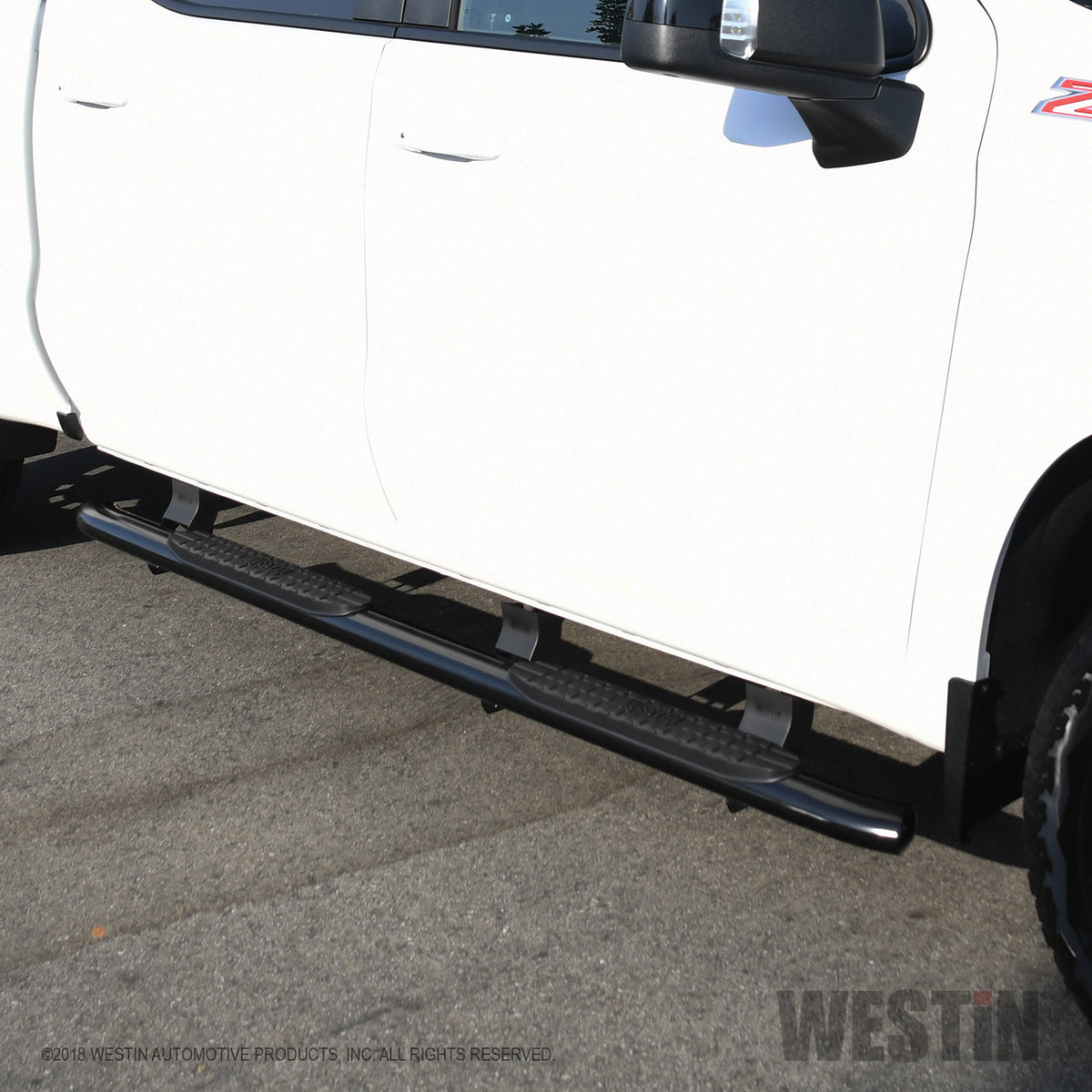 Westin PRO TRAXX 4 Nerf Steps 2019-2024 Chevy/GMC Silverado/Sierra 1500 Crew Cab