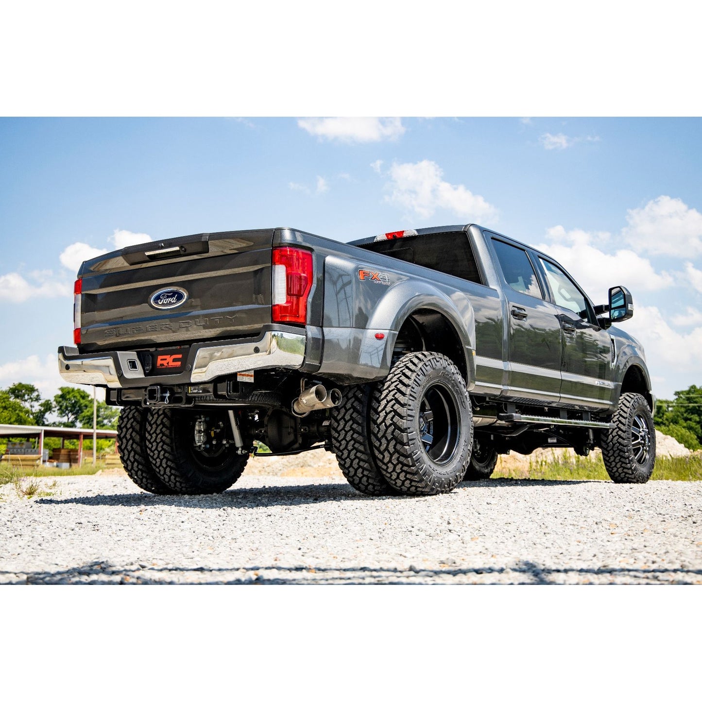 ROUGH COUNTRY 4.5 Inch Lift Kit | Dually | M1 | Ford F-350 Super Duty 4WD (2017-2022) | 55940