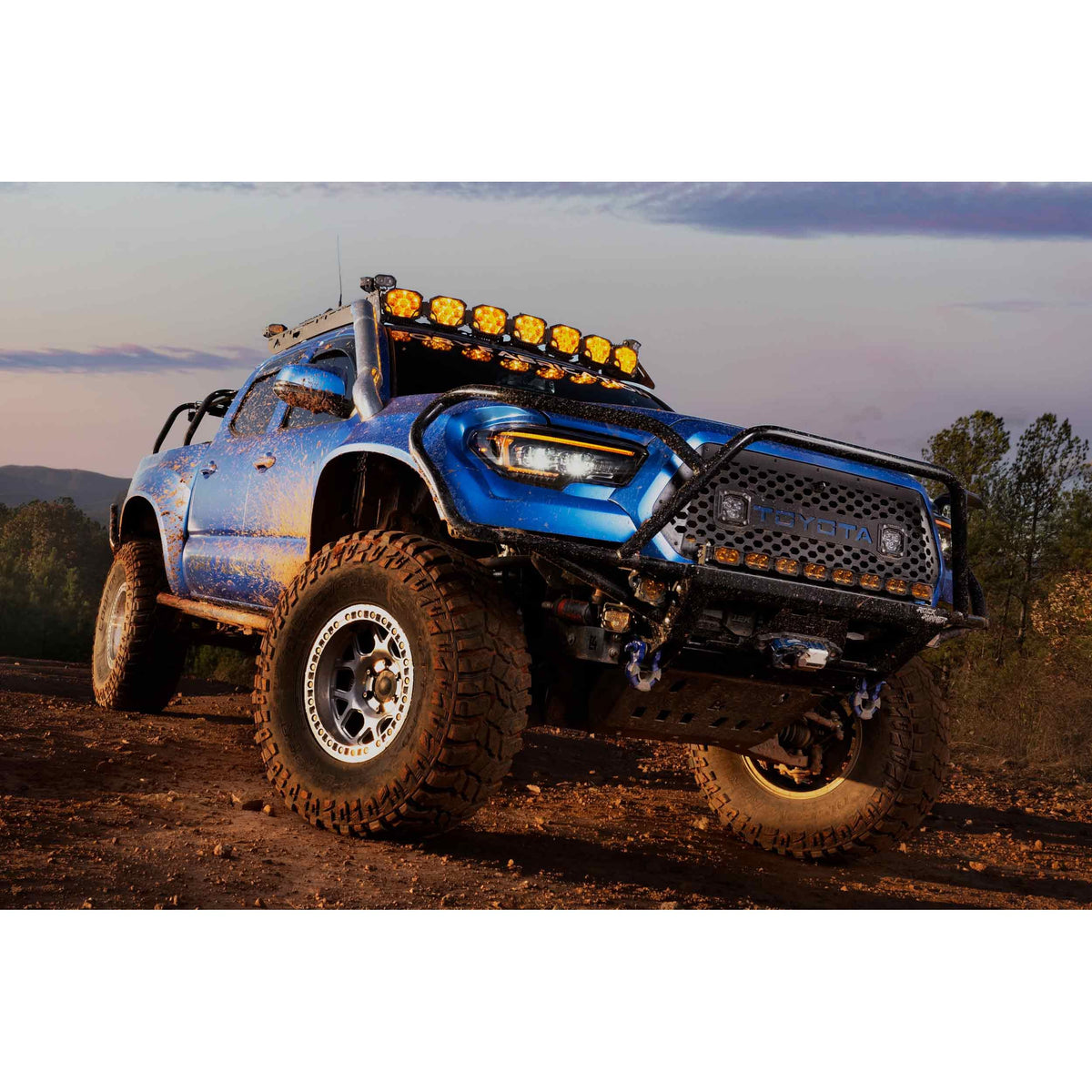 https://cdn.shopify.com/s/files/1/0785/2536/6555/files/96664.16_23_Tacoma_XB_Evo_Headlights.012.jpg?v=1788719821