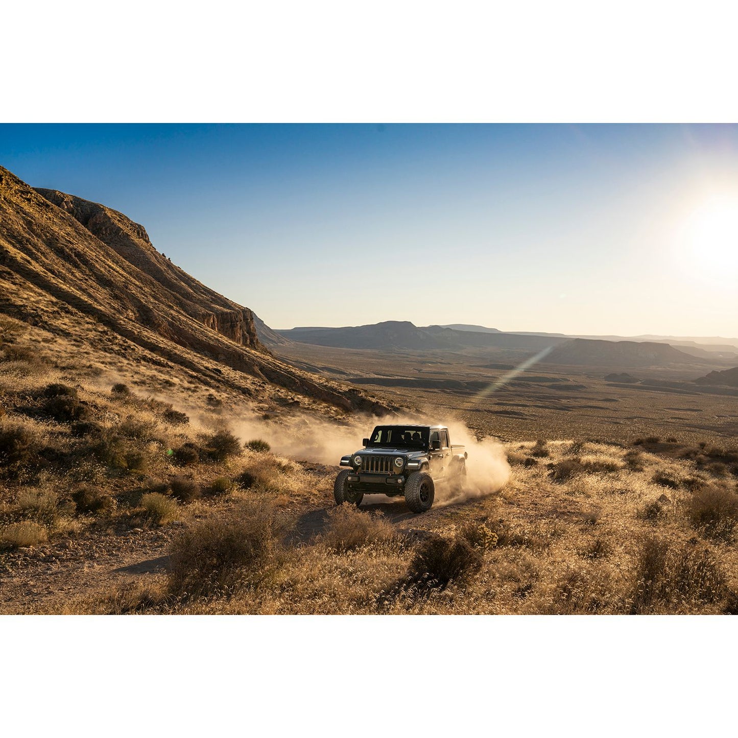 FOX | Shock Absorber 19-On Jeep Gladiator JT Rear Performance Series 2.0 IFP 10.20 Inch 0-1.5 Inch Lift | 985-24-219 off-road driving