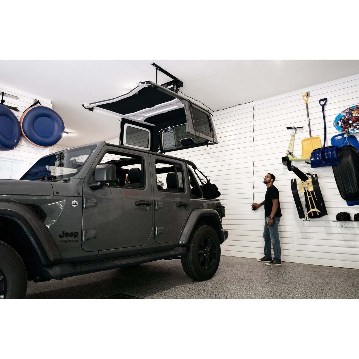 BESTOP | HOSS Hardtop Hoist Jeep 2018-26 Wrangler JL Black Bestop | 42820-01 in use with Jeep