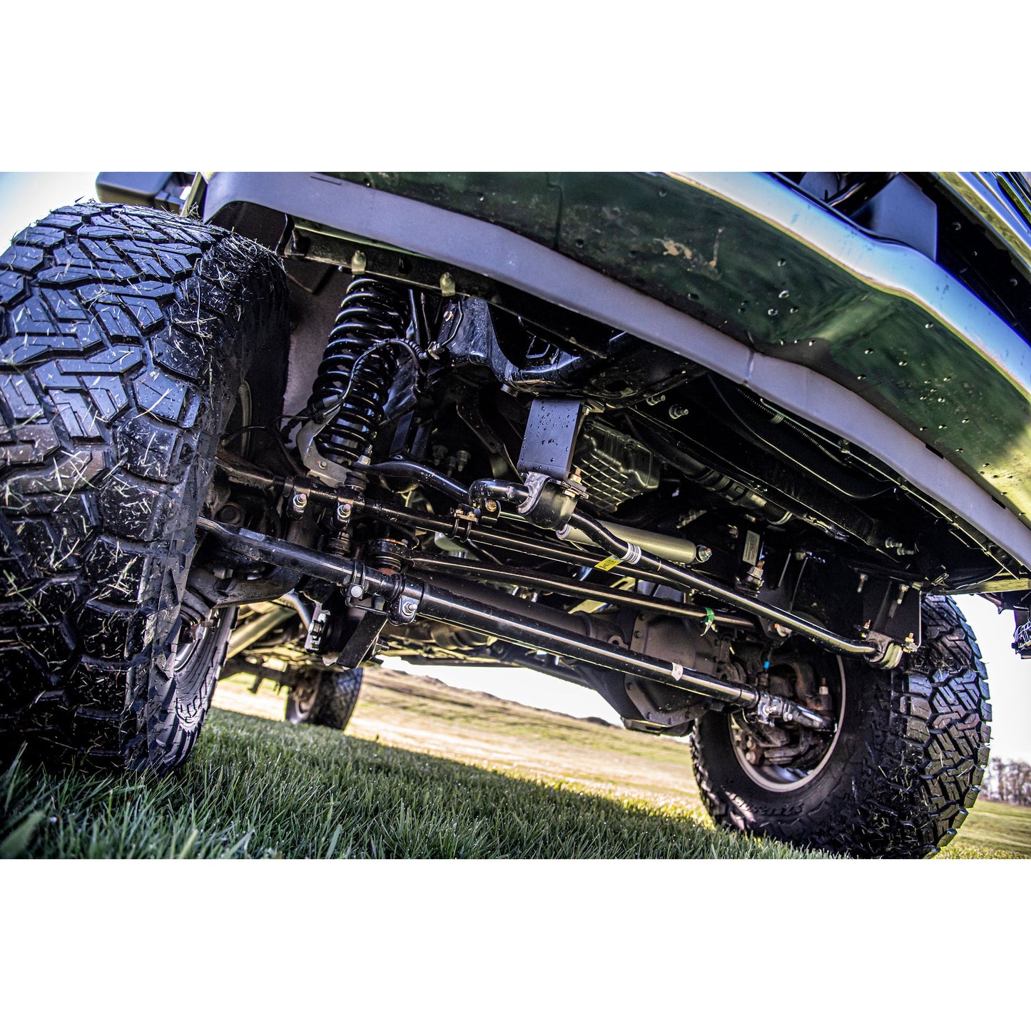 BDS Suspension lift kit for Ford F-250/F-350 with 5-inch lift and Fox 2.5 shocks undercarriage view