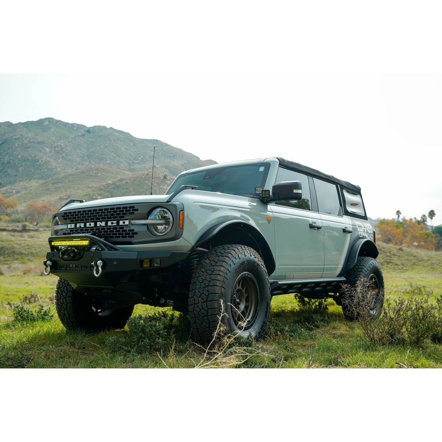 DV8 OFF-ROAD | 20 Inch Elite Series Amber LED Light Bar Single Row  | BE20SW105W-A