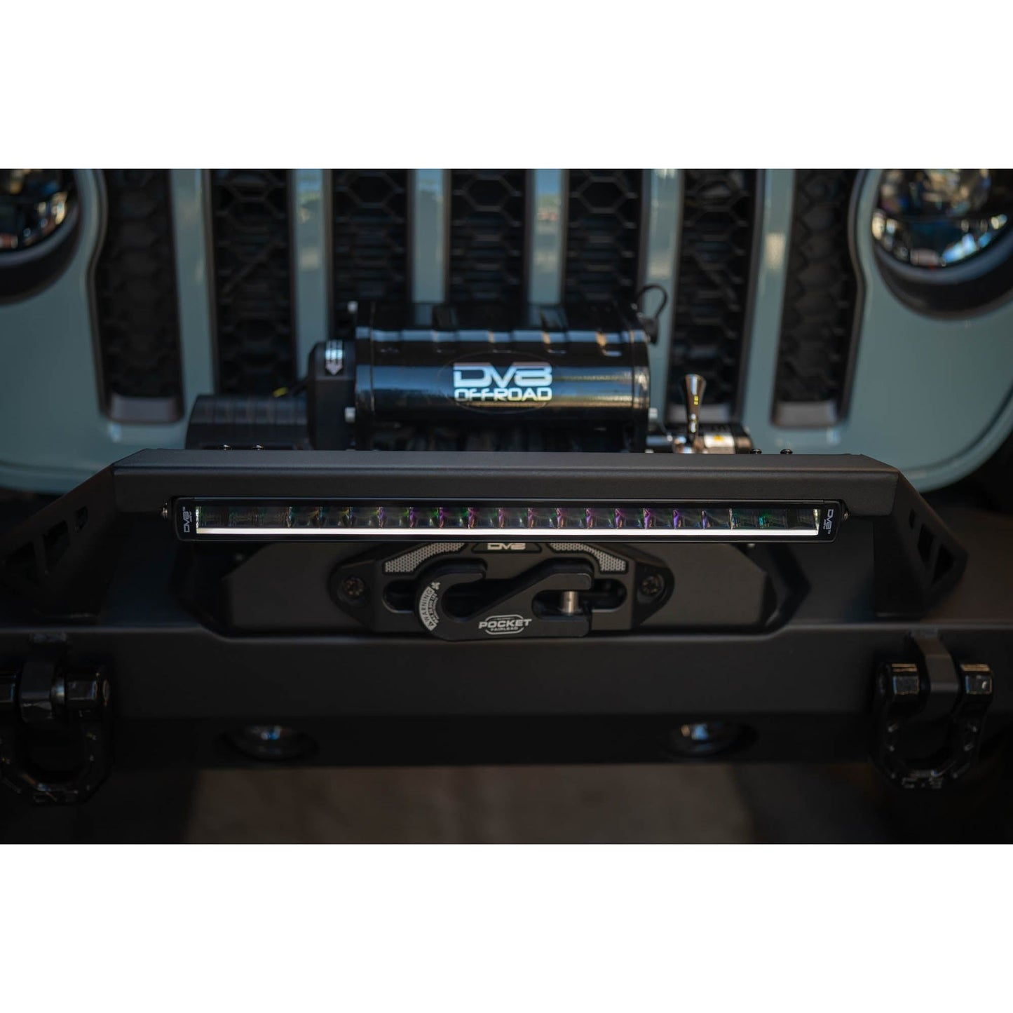 DV8 OFF-ROAD | 20 Inch Halo Elite Single Row Light Bar with Accent Light  | BE20SW105W-H