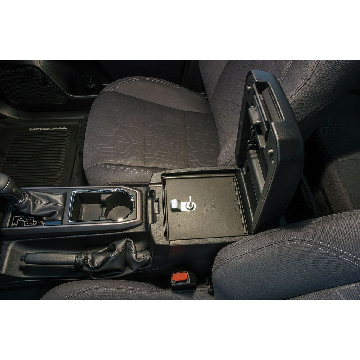 https://cdn.shopify.com/s/files/1/0785/2536/6555/files/BHRQ_324-01-IMG_002_P06_ANG_A.jpg?v=1788647616