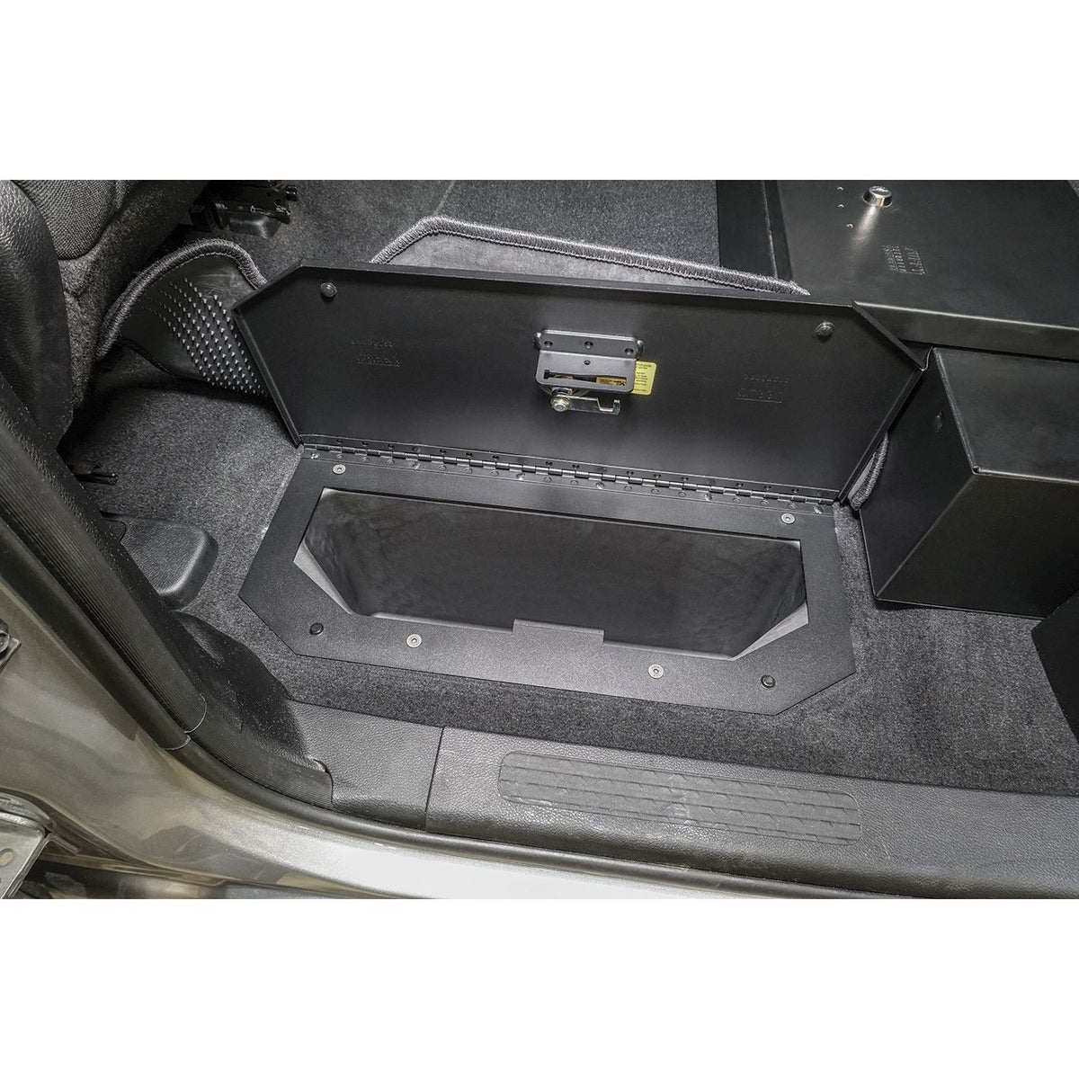 TUFFY In-Floor Locking Cargo Lid for 2019-2026 Ram 1500