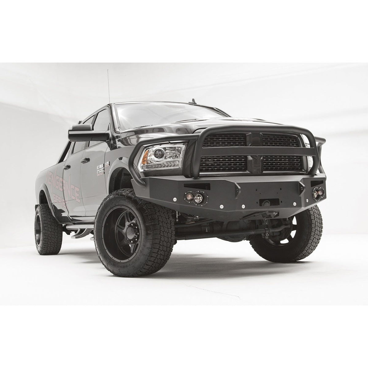 FAB FOURS DR16-C4052-1 Premium Winch Front Bumper