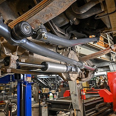 Synergy 1999 - 2004 Ford Super Duty F-250 / F-350 Heavy Duty Tie Rod — Synergy 1999 - 2004 Ford Super Duty F-250 / F-350 Heav