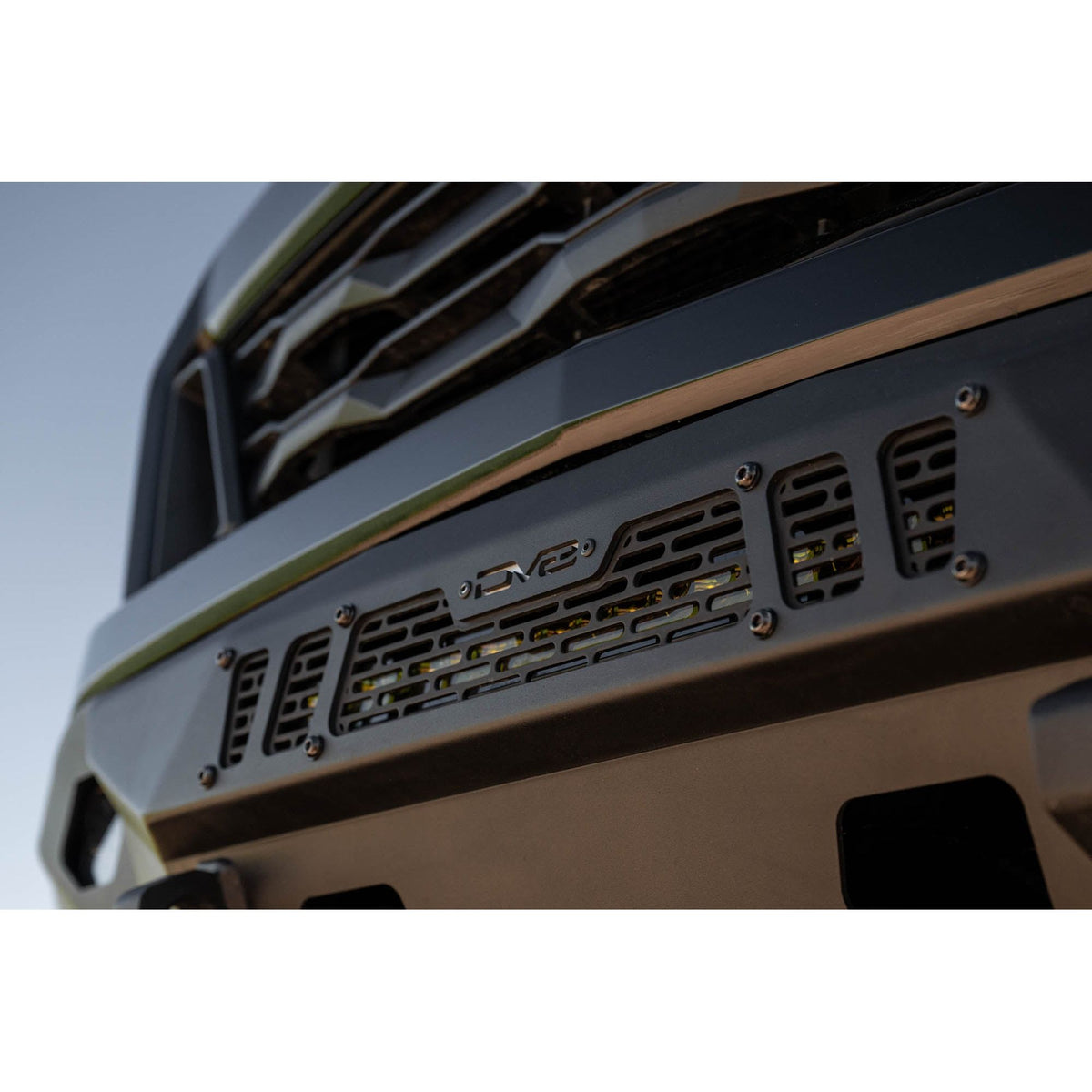 DV8 OFF-ROAD | 2023 2025Chevrolet Colorado Spec Series Front Bumper  | FBCS3-01