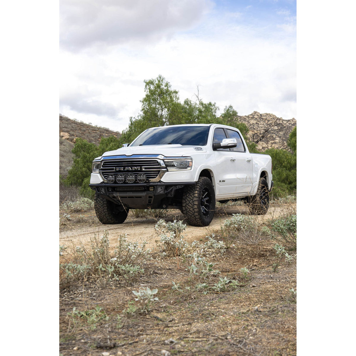 DV8 OFF-ROAD FBDR1-07 DV8 Offroad FBDR1-07 2019 for 2025 Ram 1500 Tube Front Bumper