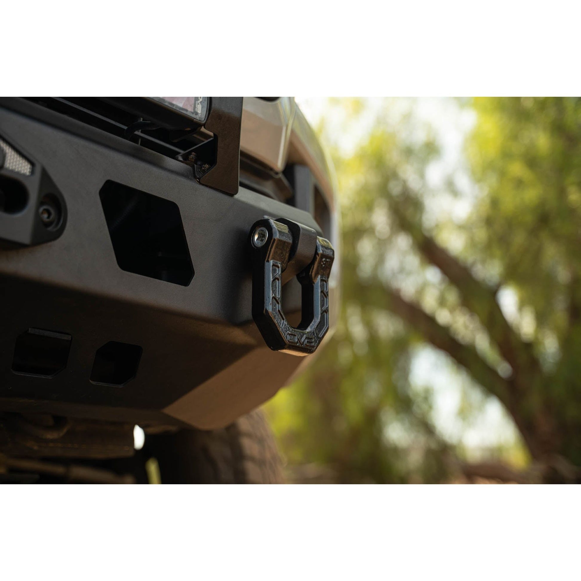 DV8 OFF-ROAD FBTT1-05 DV8 Offroad FBTT1-05 2016 for 2023 Toyota Tacoma Center Mount Front