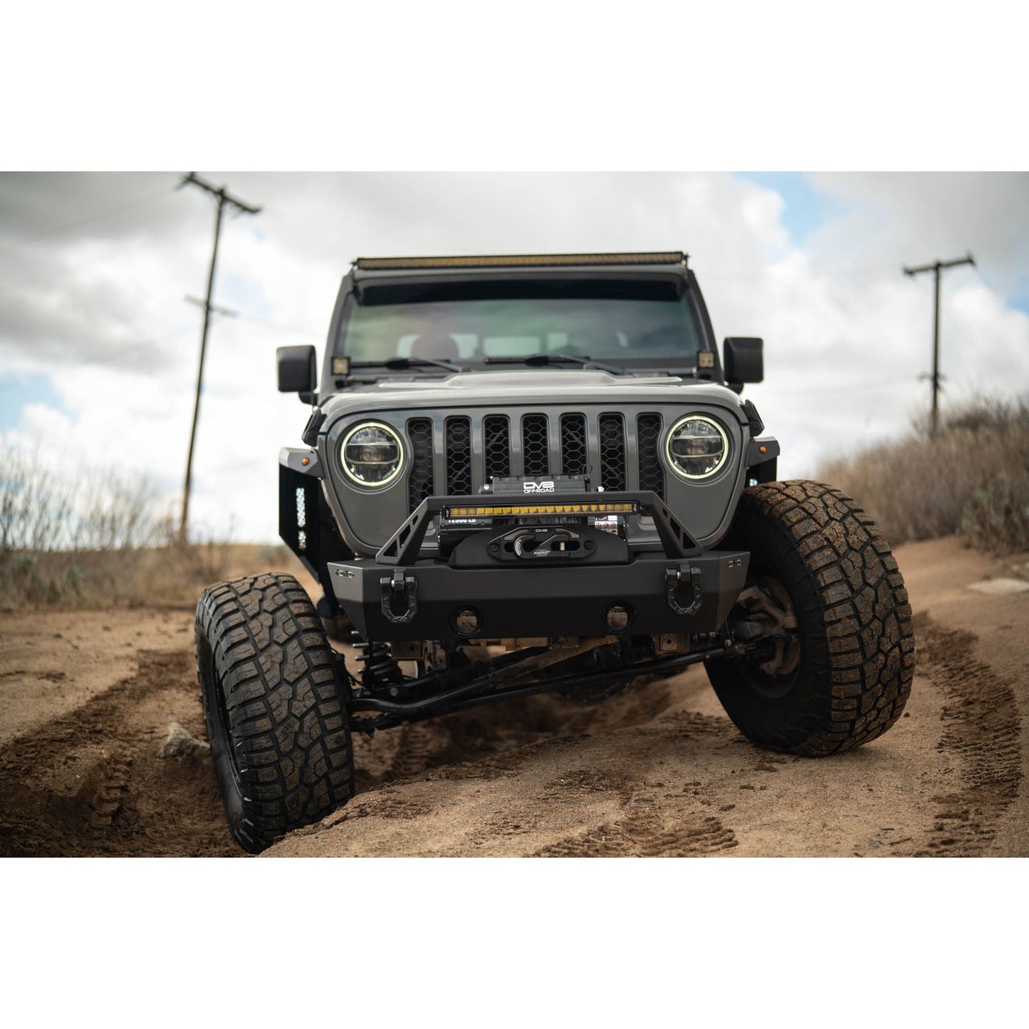 DV8 OFF-ROAD | 2020 2025 Jeep Gladiator JT Armor Fender Flares  | FDGL-09