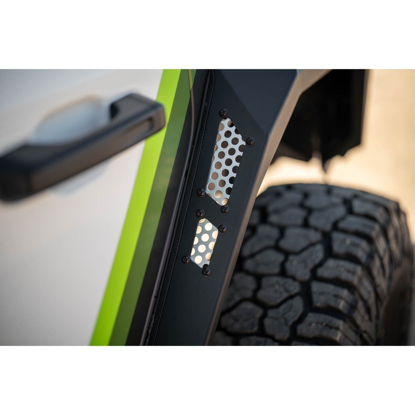 DV8 OFF-ROAD | 2018 2025 Jeep Wrangler JL Armor Fender Flares  | FDJL-09
