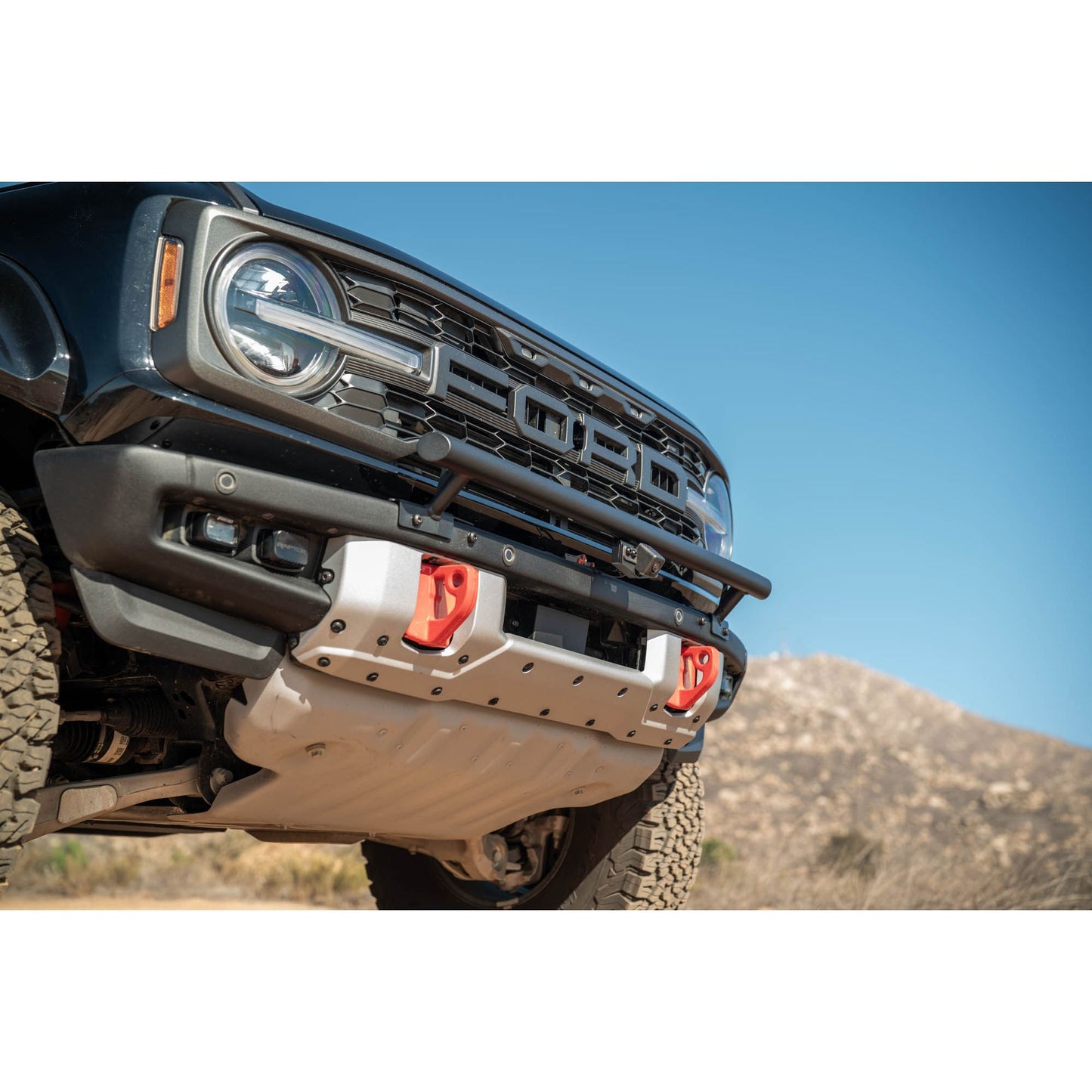 DV8 OFF-ROAD | 2021 2025 Ford Bronco Tube Push Bar  | LBBR-10