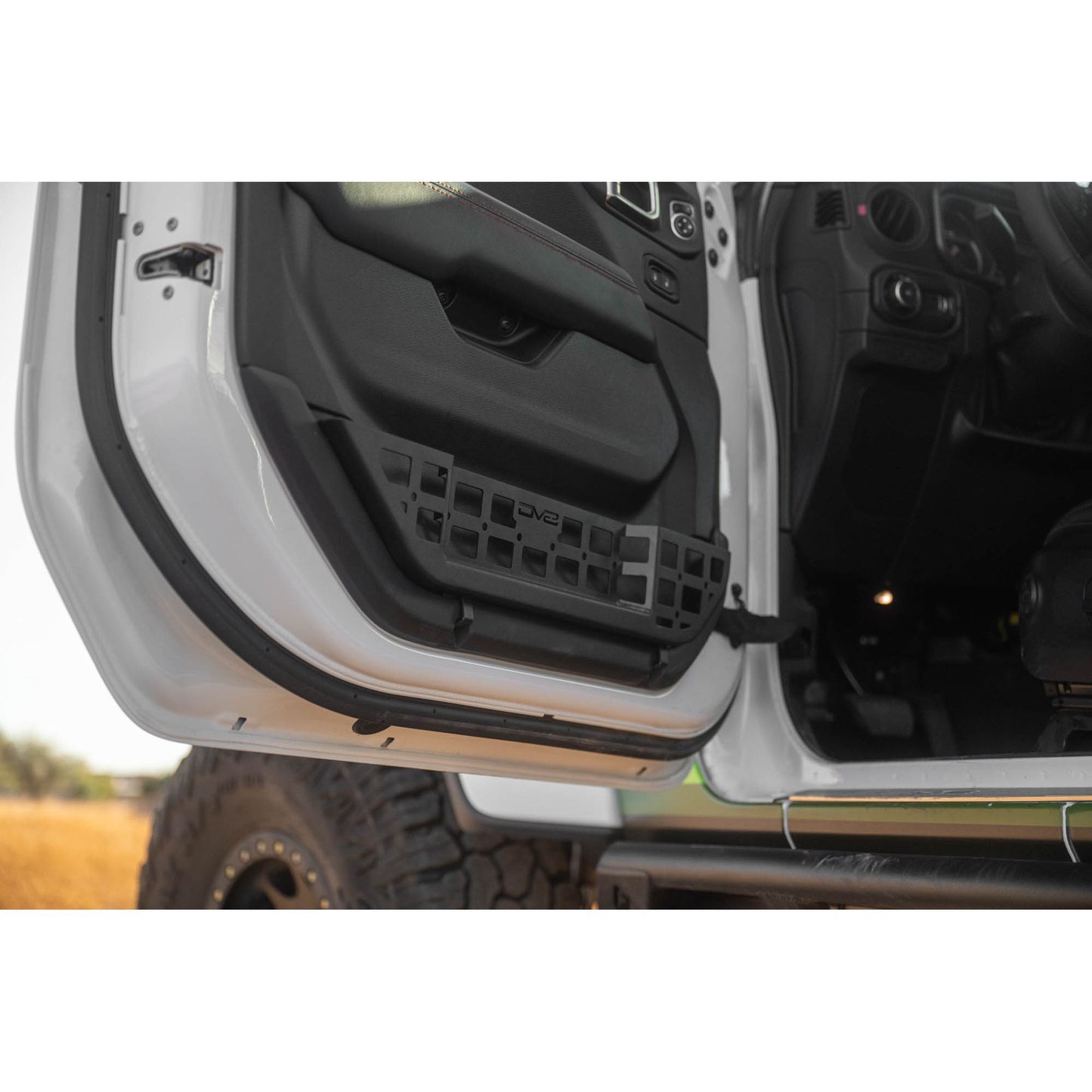 DV8 OFF-ROAD | 2018 2025 Jeep Wrangler JL & Gladiator JT Electric Seat Front Door Molle Pockets  | MPJL-10