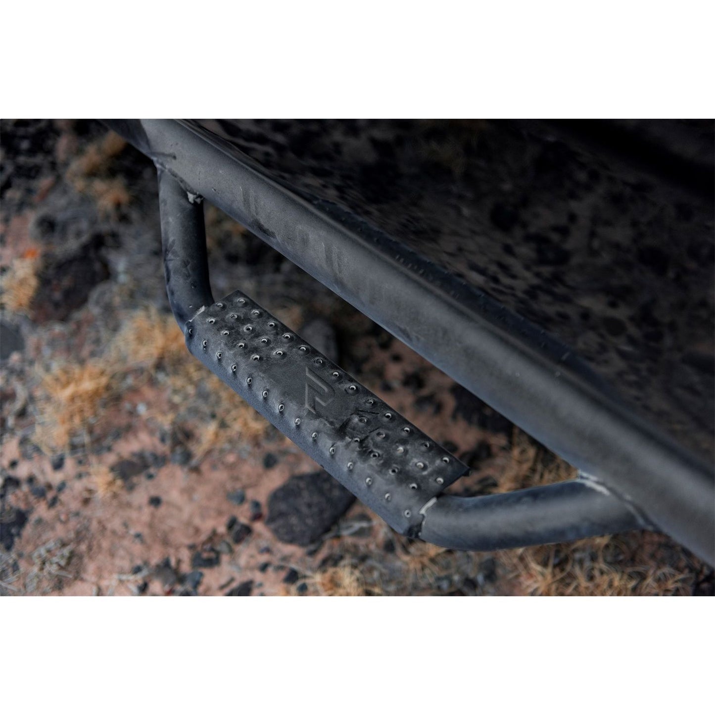 N-Fab | Nerf Step-Cab Len (2 Stps)-17-24 F250/350/450 Crew-TX Blk | F1785CC-TX