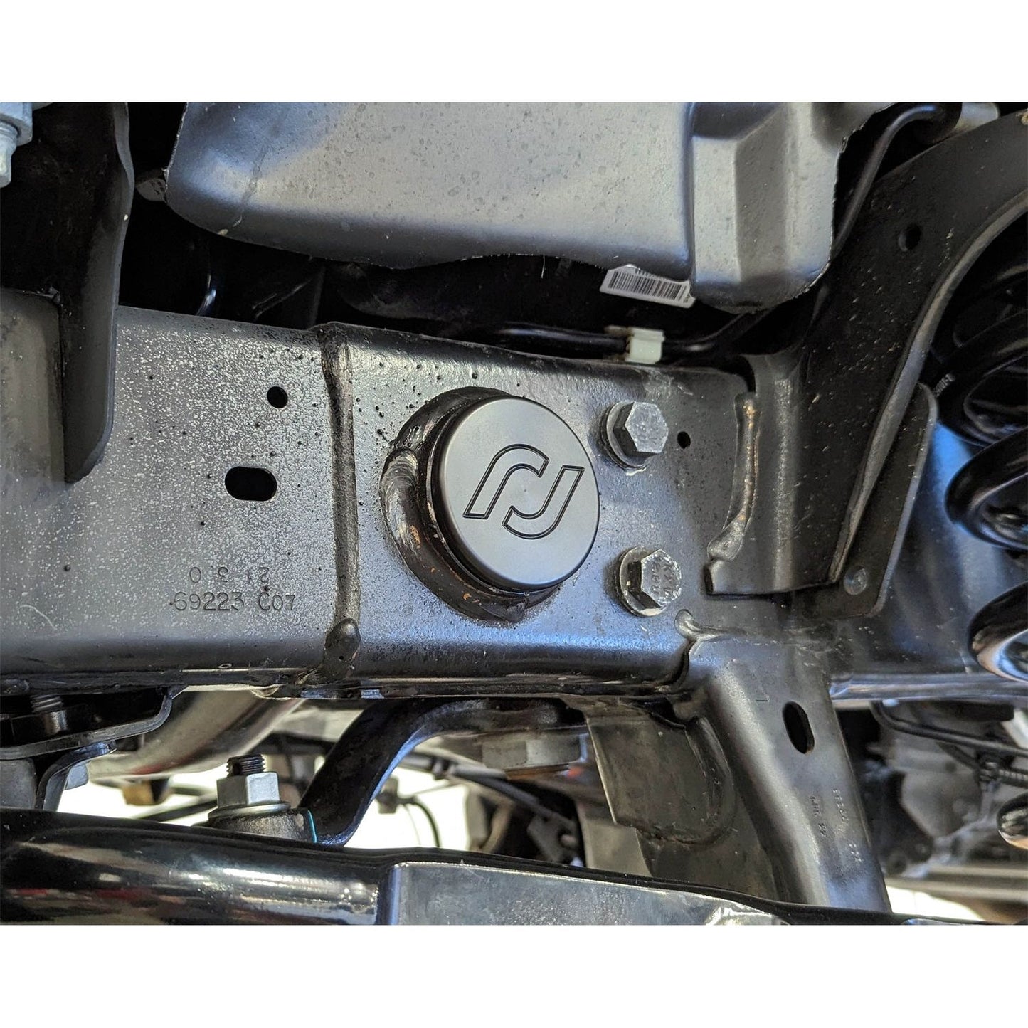 ROCKJOCK 18-C Wrangler/20-C Gladiator Frame Tube Plugs Frame Front Cnc Machined Black DelI RJ-600000-101
