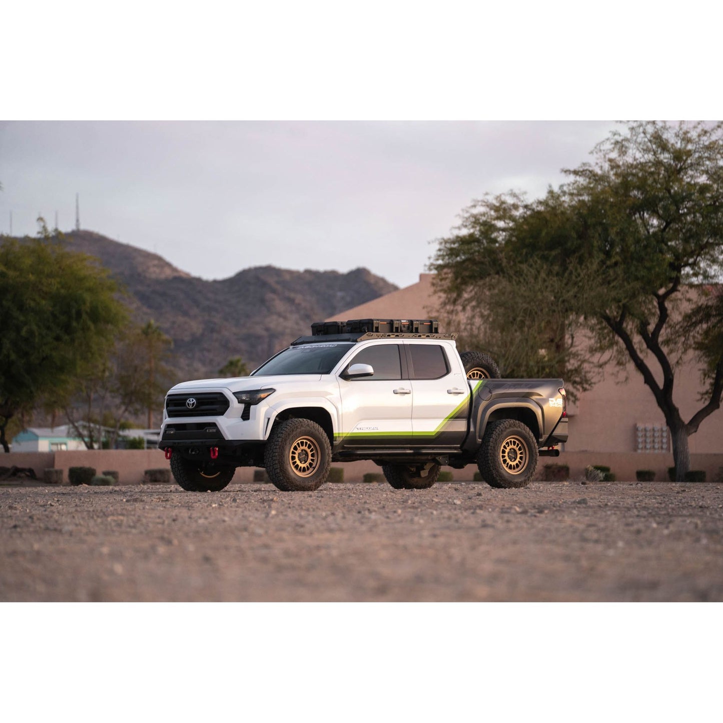 DV8 OFF-ROAD | 2024 2025 Toyota Tacoma Double Cab Roof Rack  | RRTT1-04