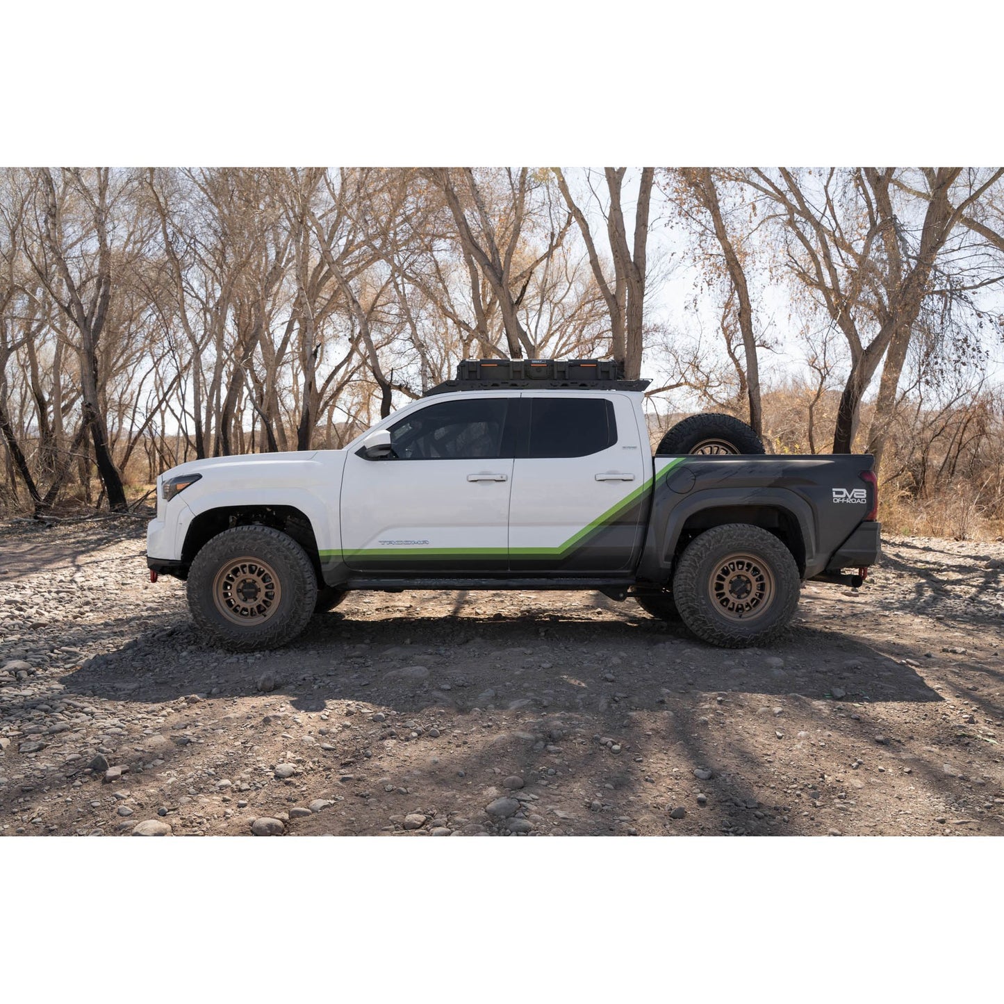 DV8 OFF-ROAD | 2024 2025 Toyota Tacoma Double Cab Roof Rack  | RRTT1-04
