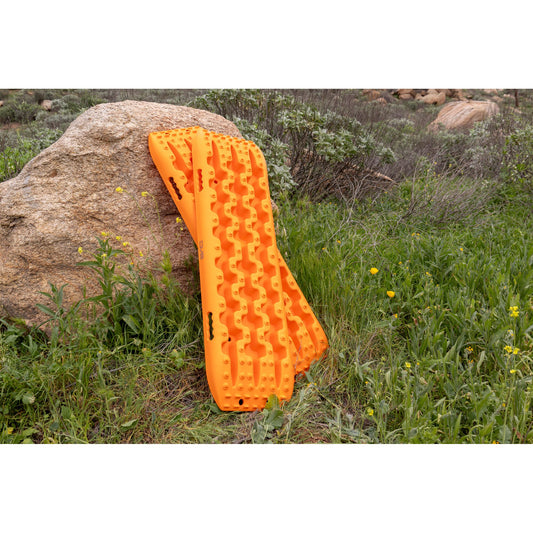 DV8 OFF-ROAD | DV8 Xtract Traction Boards Pair Orange  | RTB1-02OR