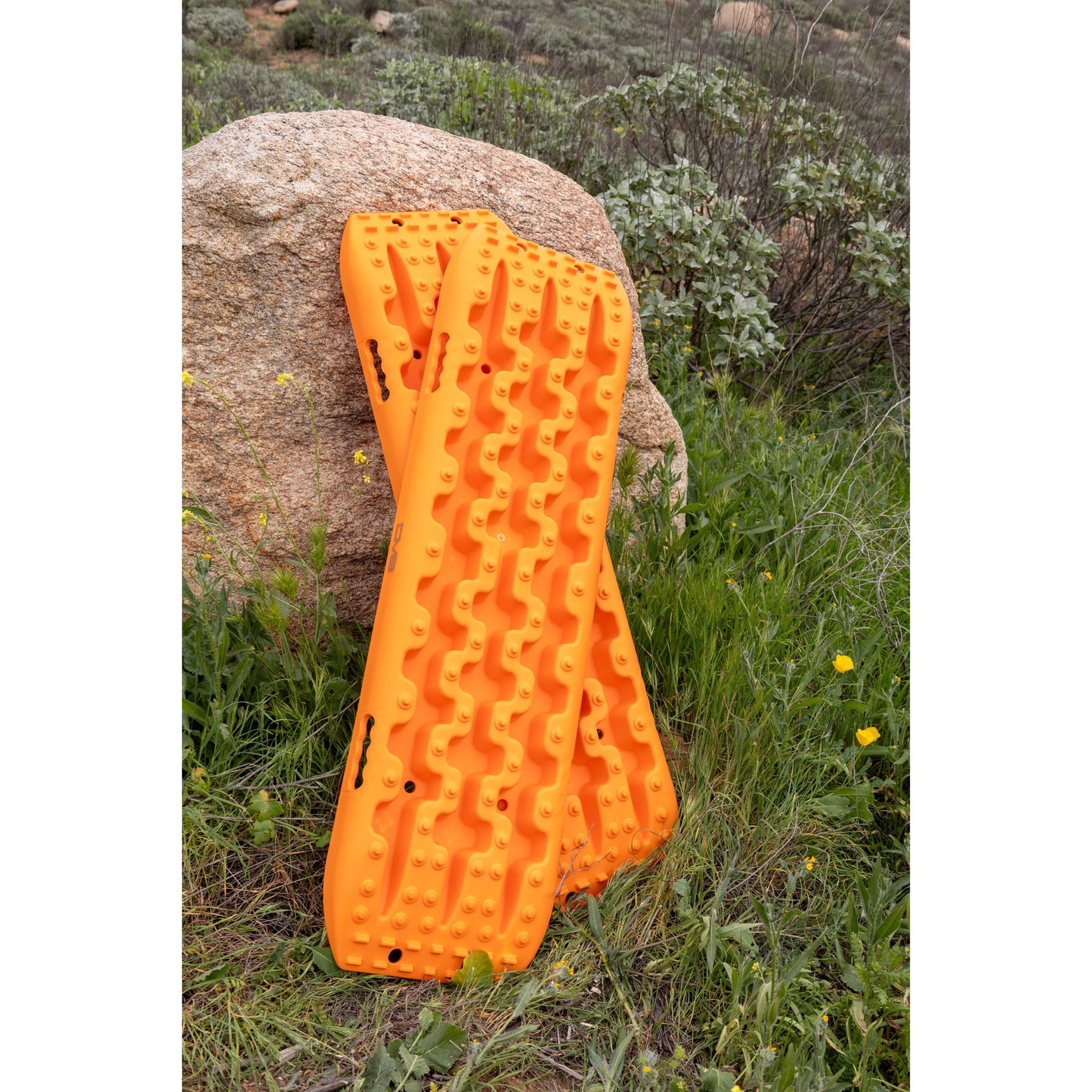 DV8 OFF-ROAD | DV8 Xtract Traction Boards Pair Orange  | RTB1-02OR