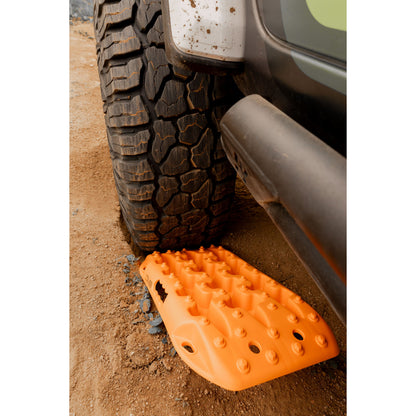 DV8 OFF-ROAD | DV8 Xtract Mini Traction Board Pair Orange  | RTB2-02OR