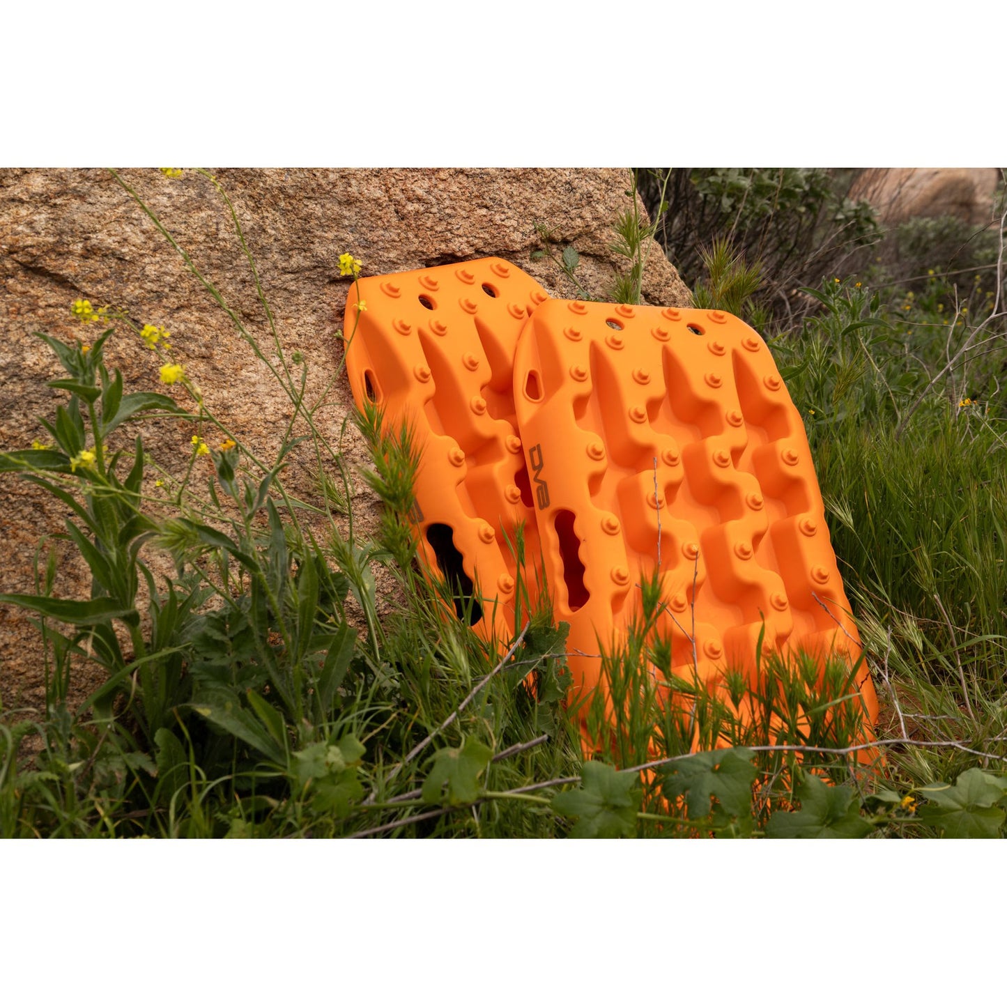 DV8 OFF-ROAD | DV8 Xtract Mini Traction Board Pair Orange  | RTB2-02OR