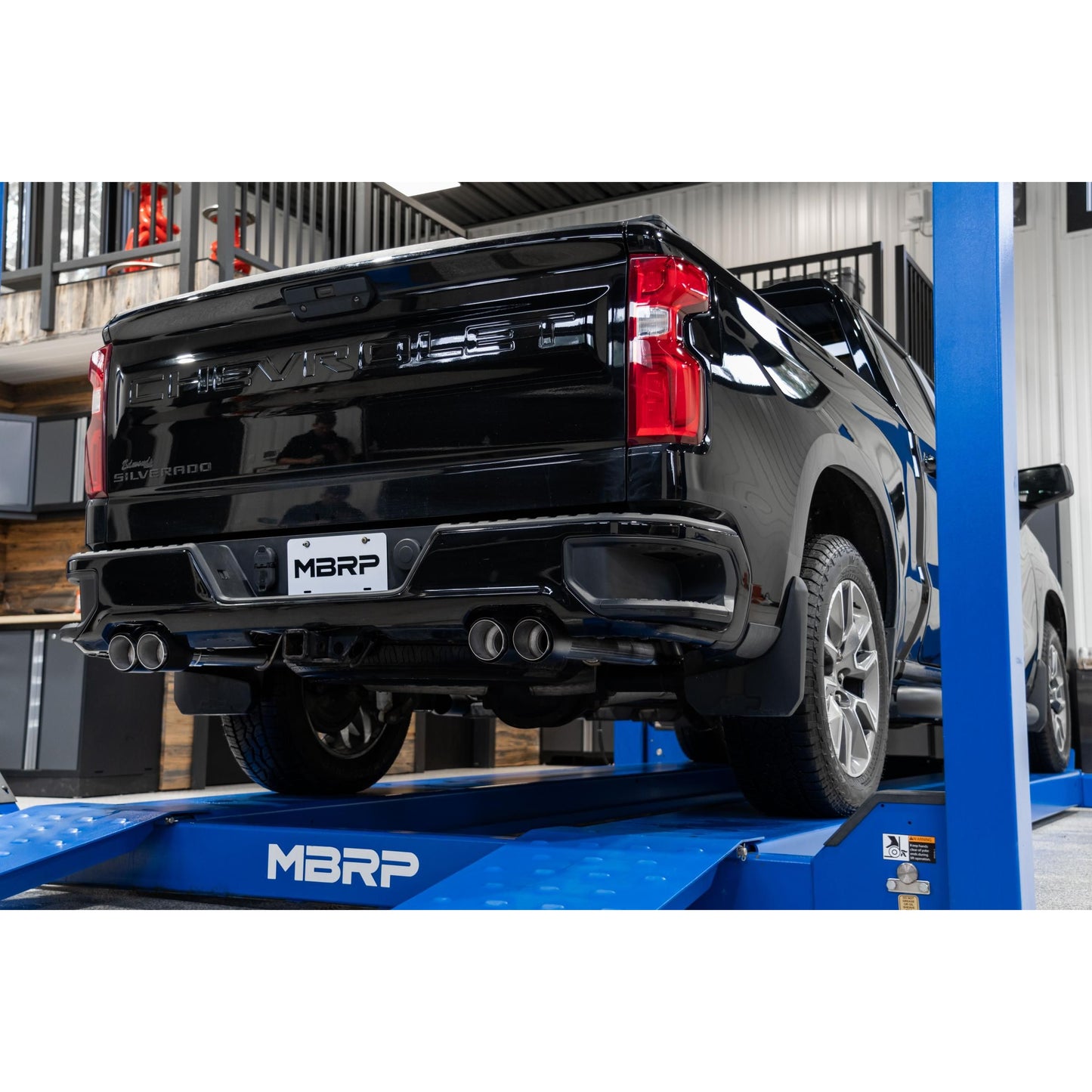MBRP | 3.0 inch Cat-Back 2.5 inch Dual Split Rear Quad Carbon Fiber Tips 4.0 inch OD Dual Out 19-up Silverado/Sierra 1500  | S50043CF