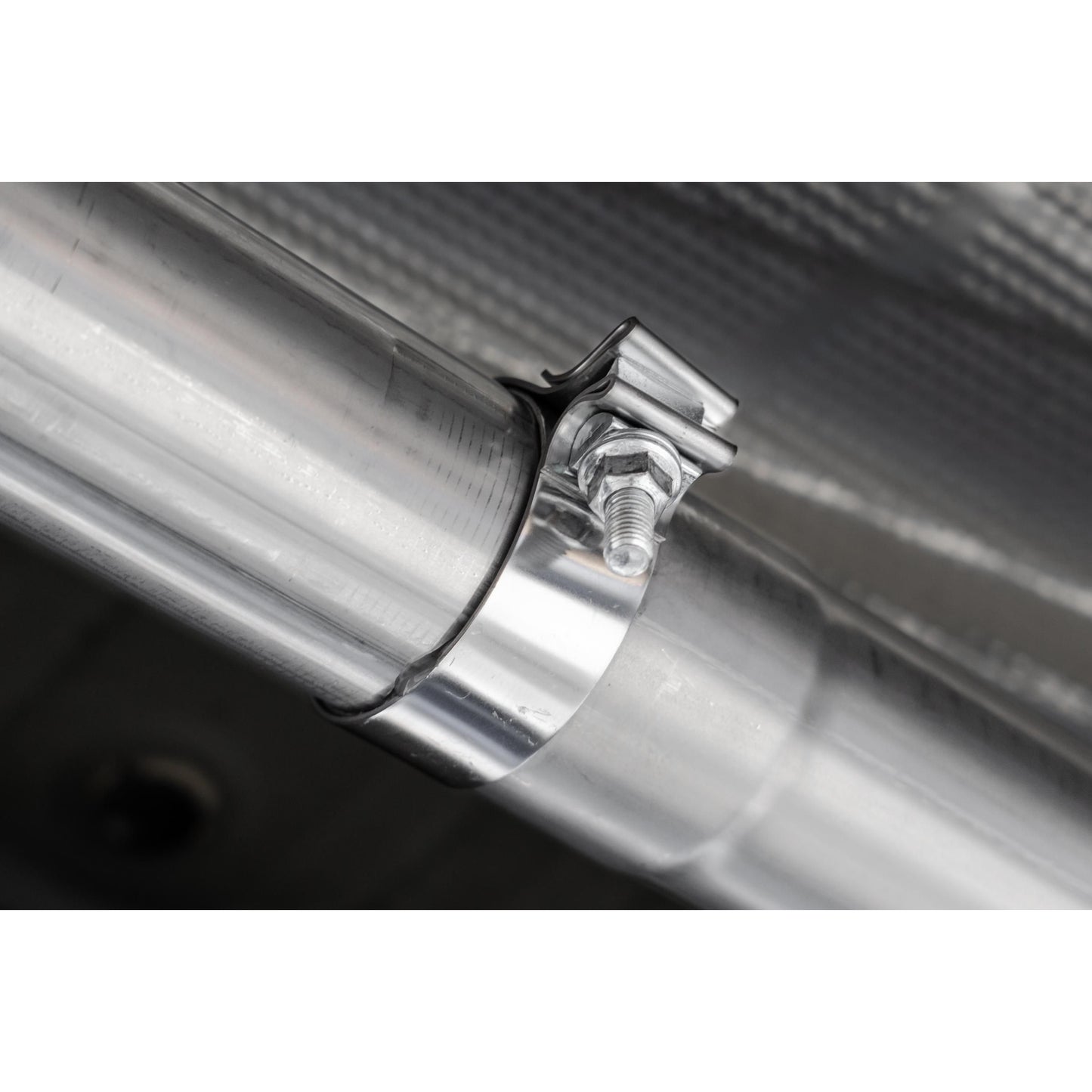 MBRP | 3.0 inch Cat-Back 2.5 inch Dual Split Rear Quad Carbon Fiber Tips 4.0 inch OD Dual Out 19-up Silverado/Sierra 1500  | S50043CF