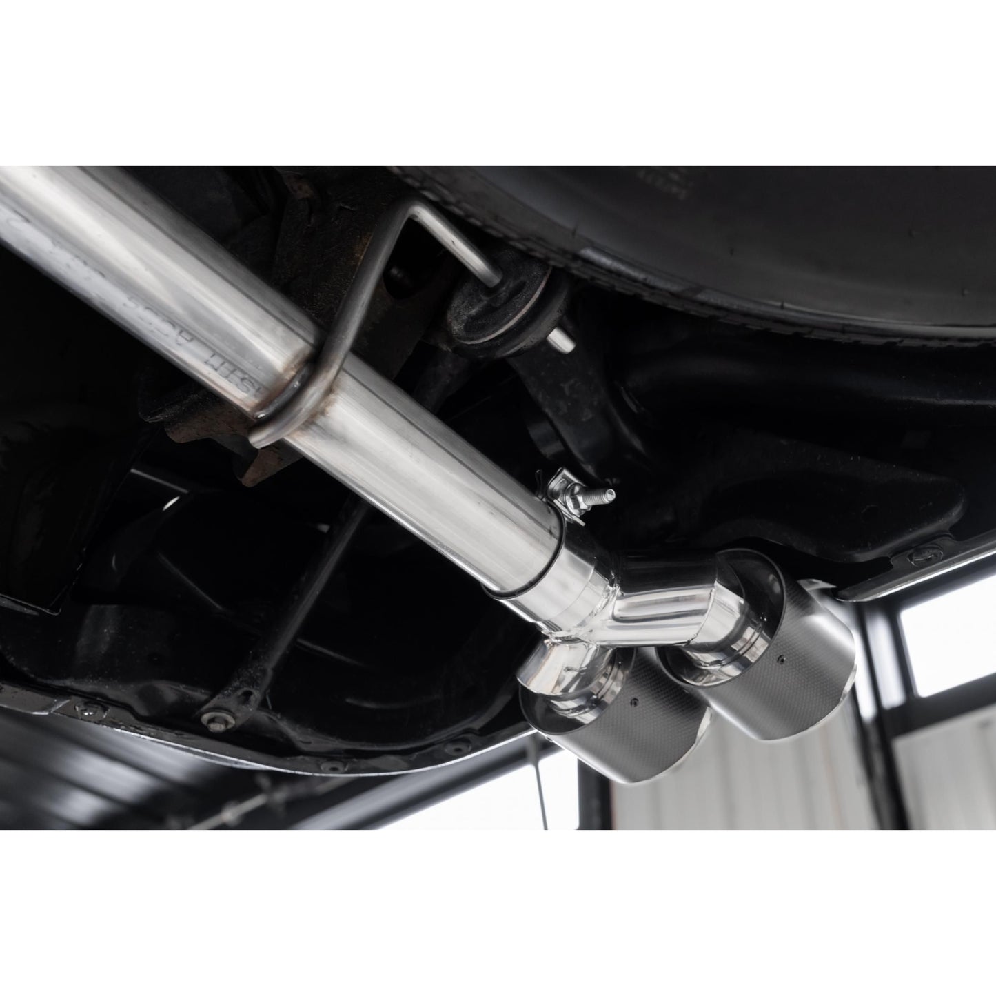 MBRP | 3.0 inch Cat-Back 2.5 inch Dual Split Rear Quad Carbon Fiber Tips 4.0 inch OD Dual Out 19-up Silverado/Sierra 1500  | S50043CF