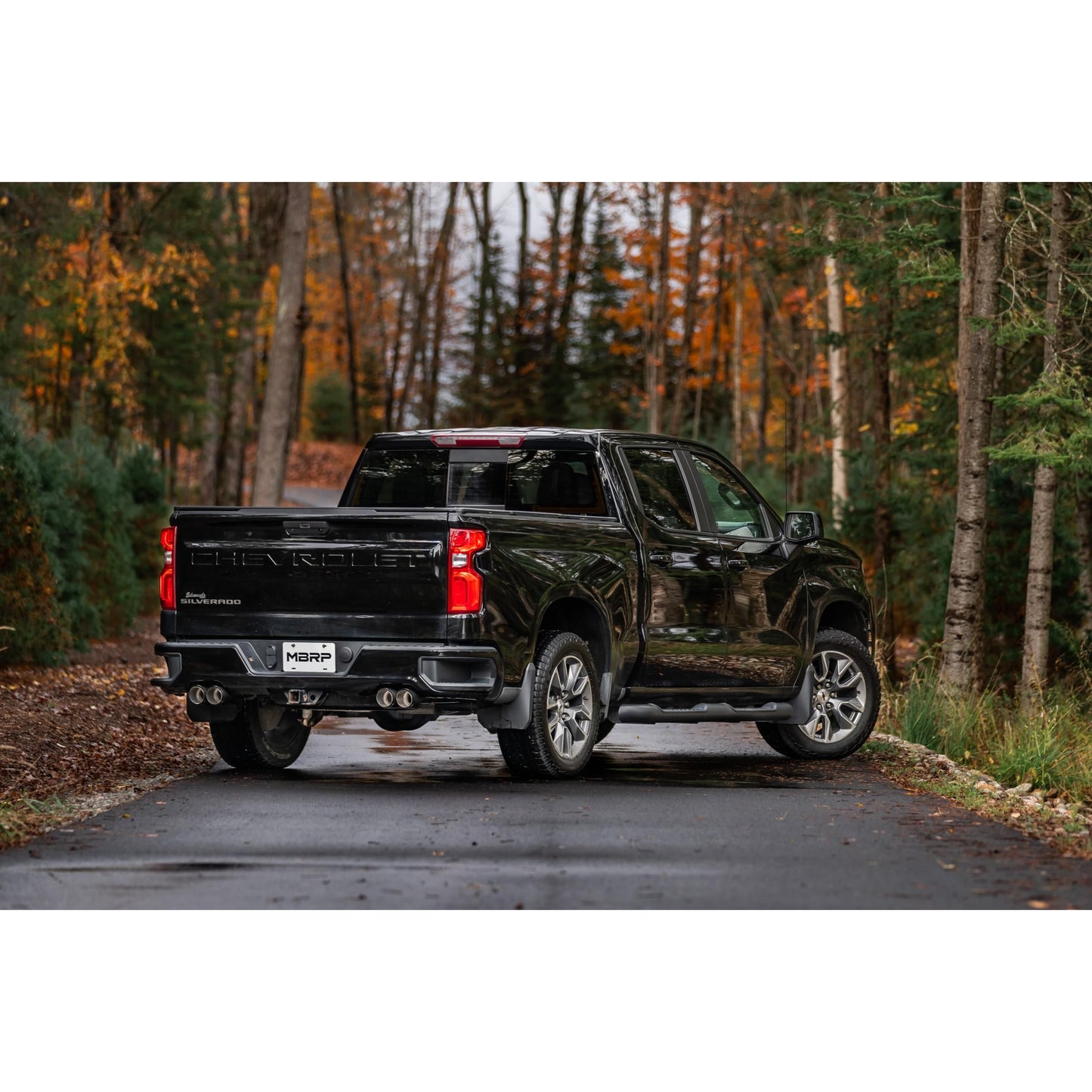MBRP | 3.0 inch Cat-Back 2.5 inch Dual Split Rear Quad Carbon Fiber Tips 4.0 inch OD 19-up Silverado/Sierra 1500 Dual Out  | S50053CF