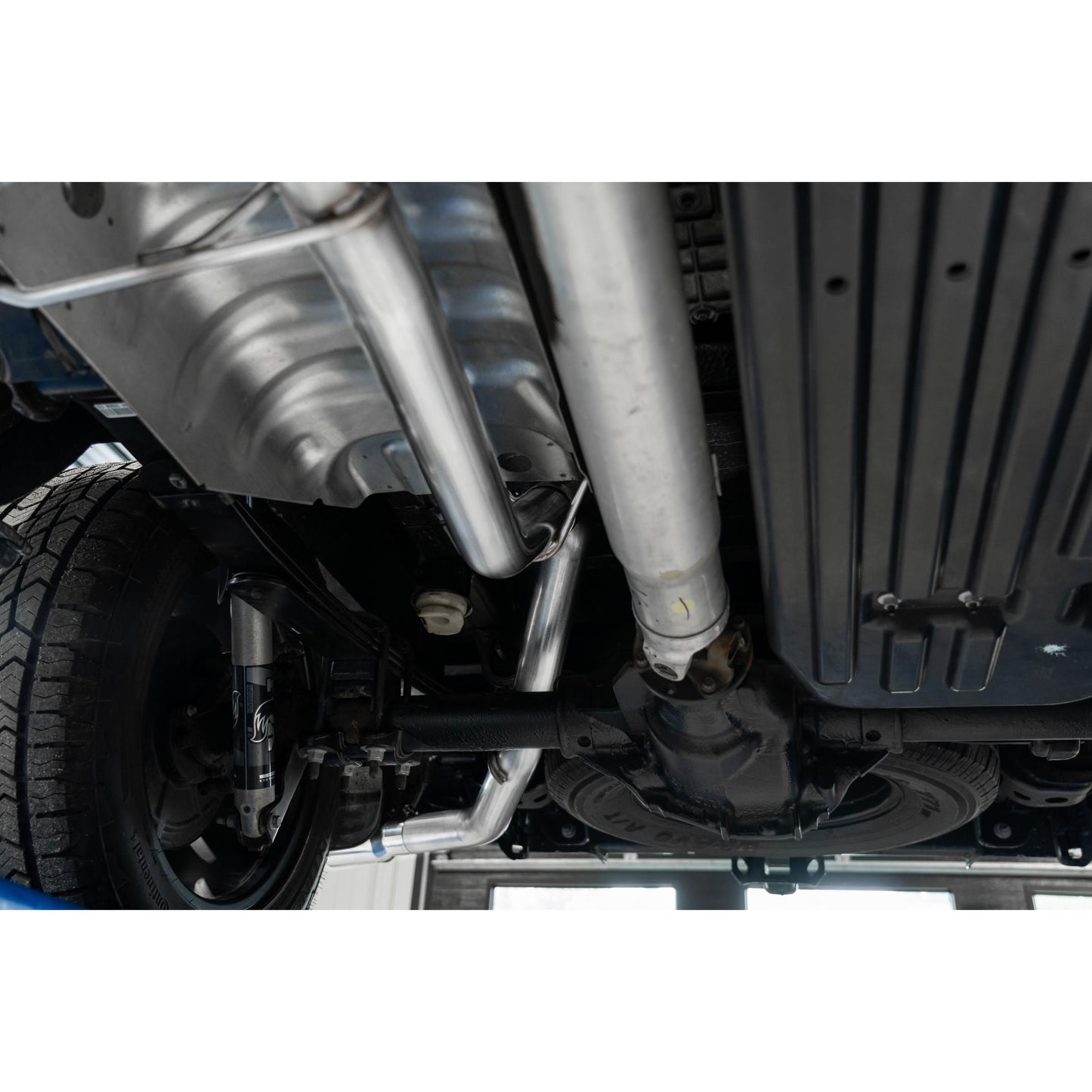 MBRP | T304 Stainless Steel 3 Inch Resonator Back Single Side Exit 2021-Up Ford F-150 PowerBoost Hybrid 3.5L  | S5221304