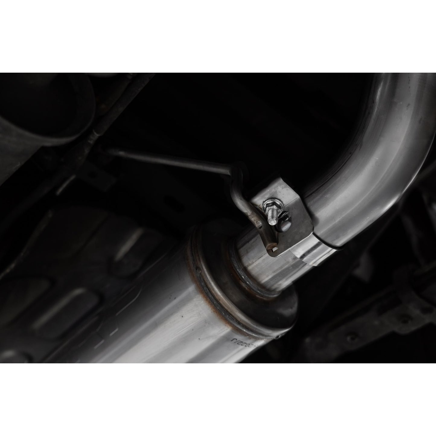 MBRP | 2022-Up Nissan Frontier 3.8L Turn Down T304 2.5 Inch Cat-Back 3 Inch Single High Clearance Rear Exit Armor Pro Series  | S5409304