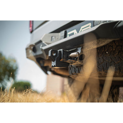 DV8 OFF-ROAD | DV8 Xtract Hitch Skid Plate Black  | UNHS-01BL