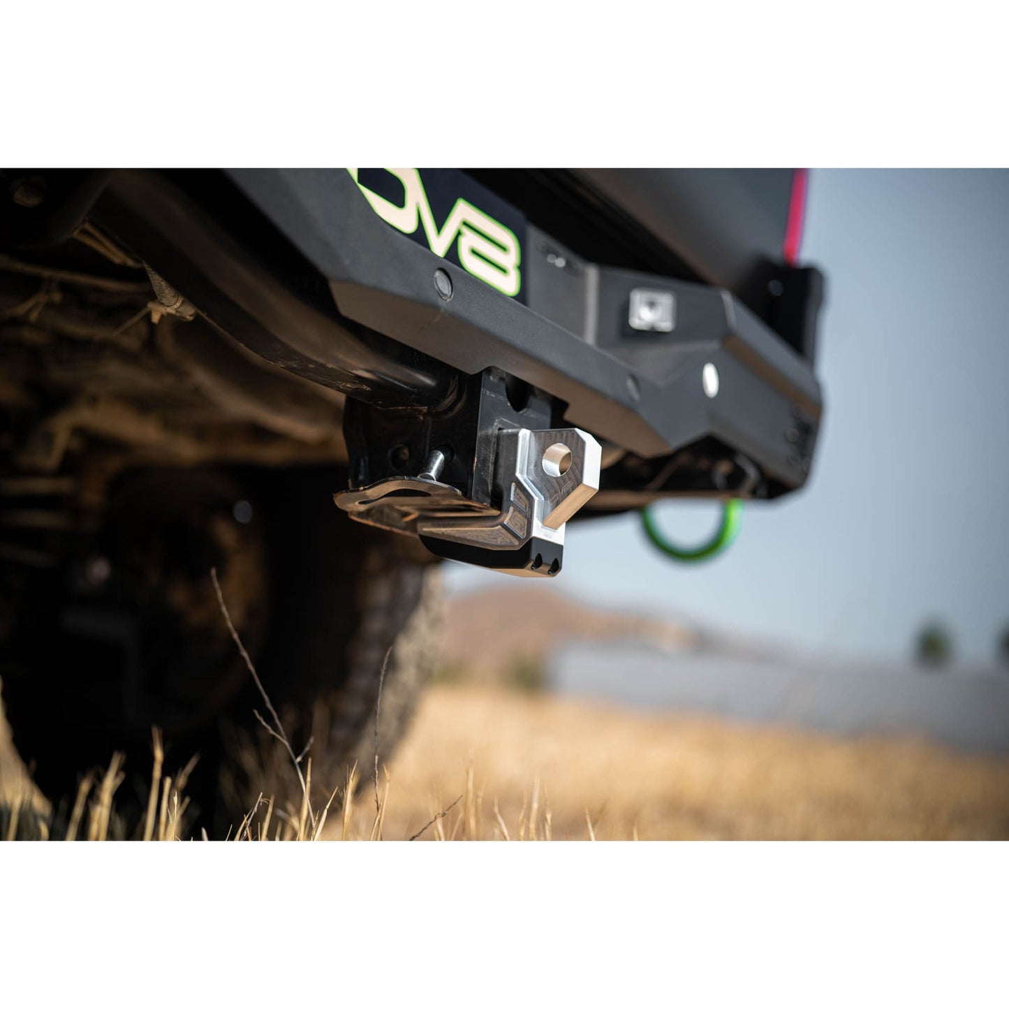 DV8 OFF-ROAD | DV8 Xtract Hitch Skid Plate Raw  | UNHS-01RW